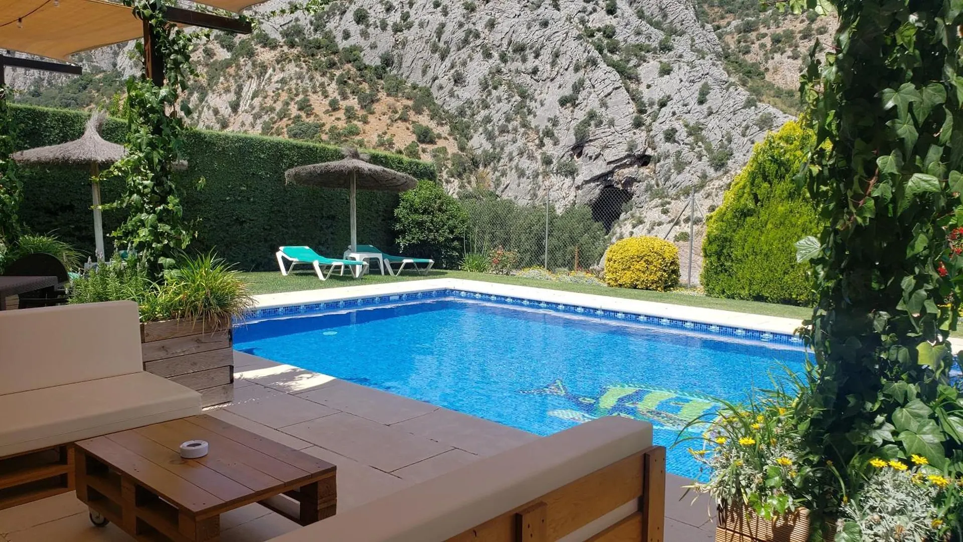 Alojamiento Rural Casitas Cueva Del Gato Benaojan Spain