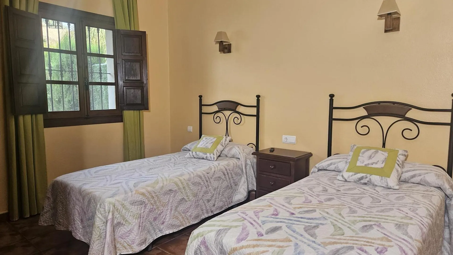 Alojamiento Rural Casitas Cueva Del Gato Benaoján Ferienhaus